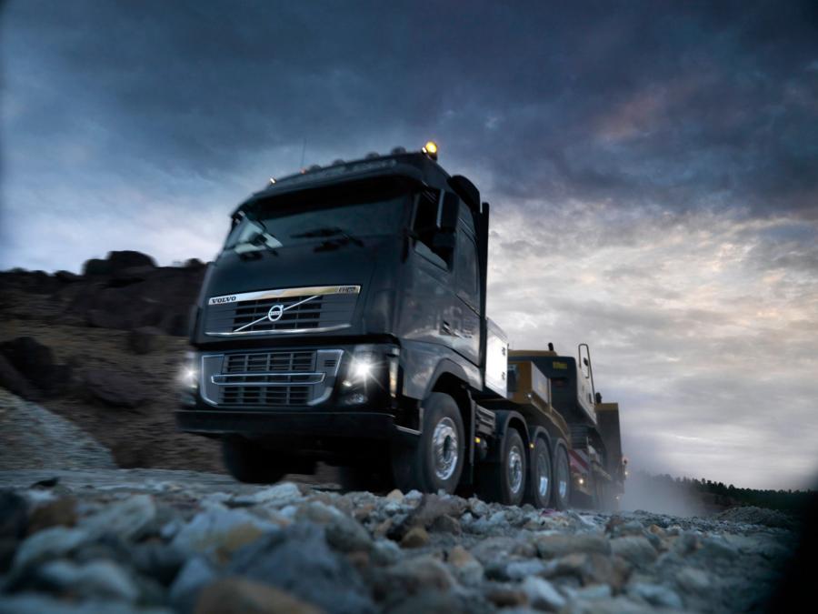  Volvo FH16 660 8x4 2008 года  (фото 8 из 11)